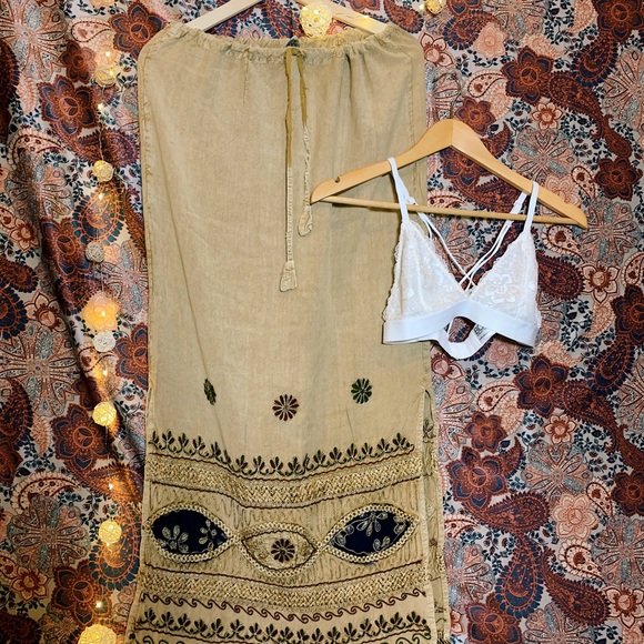 ✨ Bralette and Maxi Skirt Set! ✨ - Picture 5 of 6